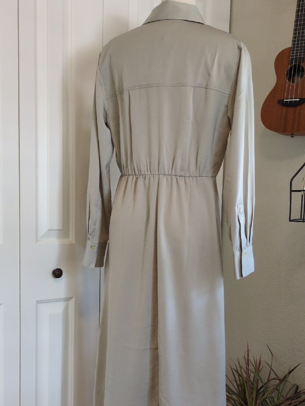 Banana Republic Light Taupe Tie-Waist Shirt Dress - Picture 6 of 12